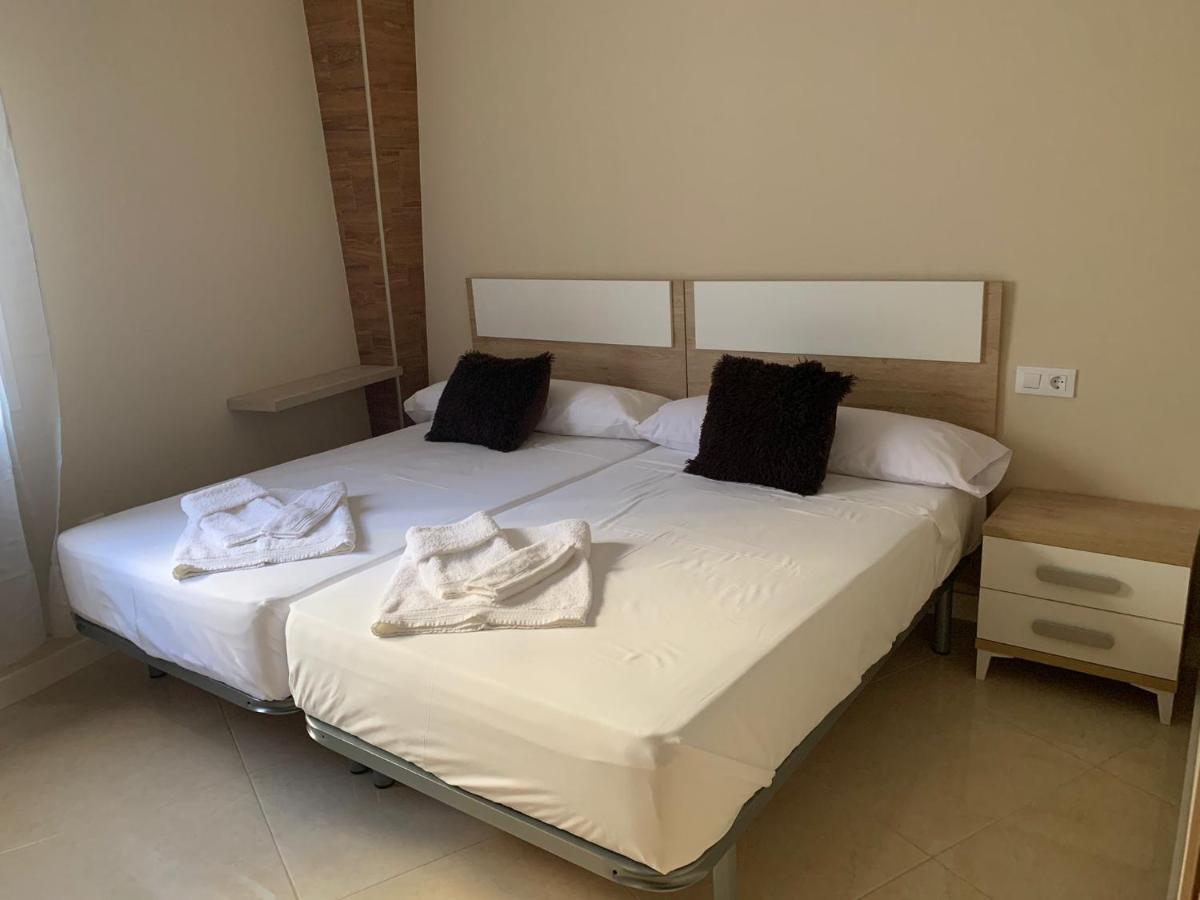 Apartamentos La Union Arroyo de la Luz Buitenkant foto